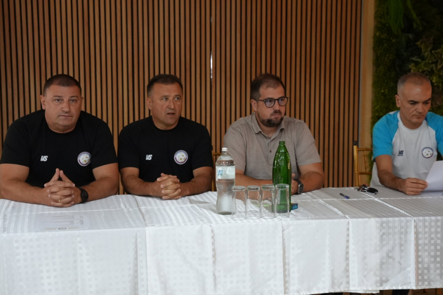 SUDIJE SRPSKE LIGE ISTOK SPREMNE ZA JESEN: Arbitri polagali teorijske i video-testove na skupu u Kruševcu!