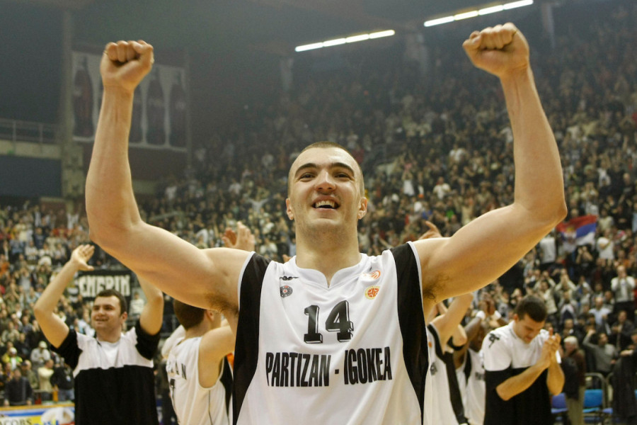 ŠOK ISPOVEST LEGENDE: "Uplašio sam se Pekovića, nisam smeo ni da ga pitam za to"