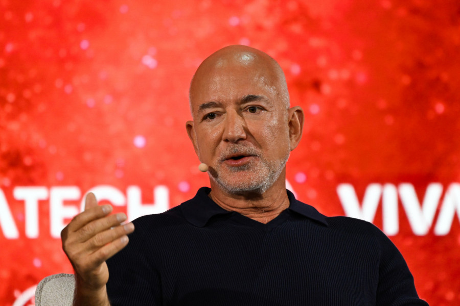 FUDBALSKA VEST DANA! Džef Bezos kupuje velikana iz Engleske!
