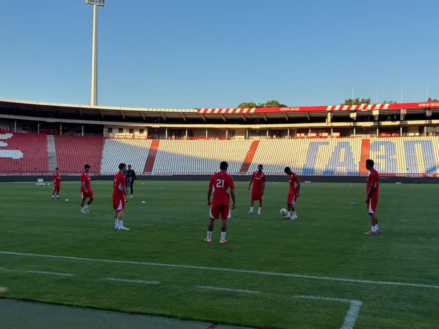 Veselo i atraktivno: Trening Hapoel Ber Ševe na Marakani pred Zvezdu