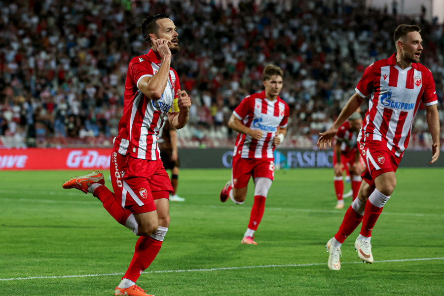 CRVENA ZVEZDA - VIKTORIJA PLZENJ: Ivanić briljira - domaći tim duplirao prednosst!