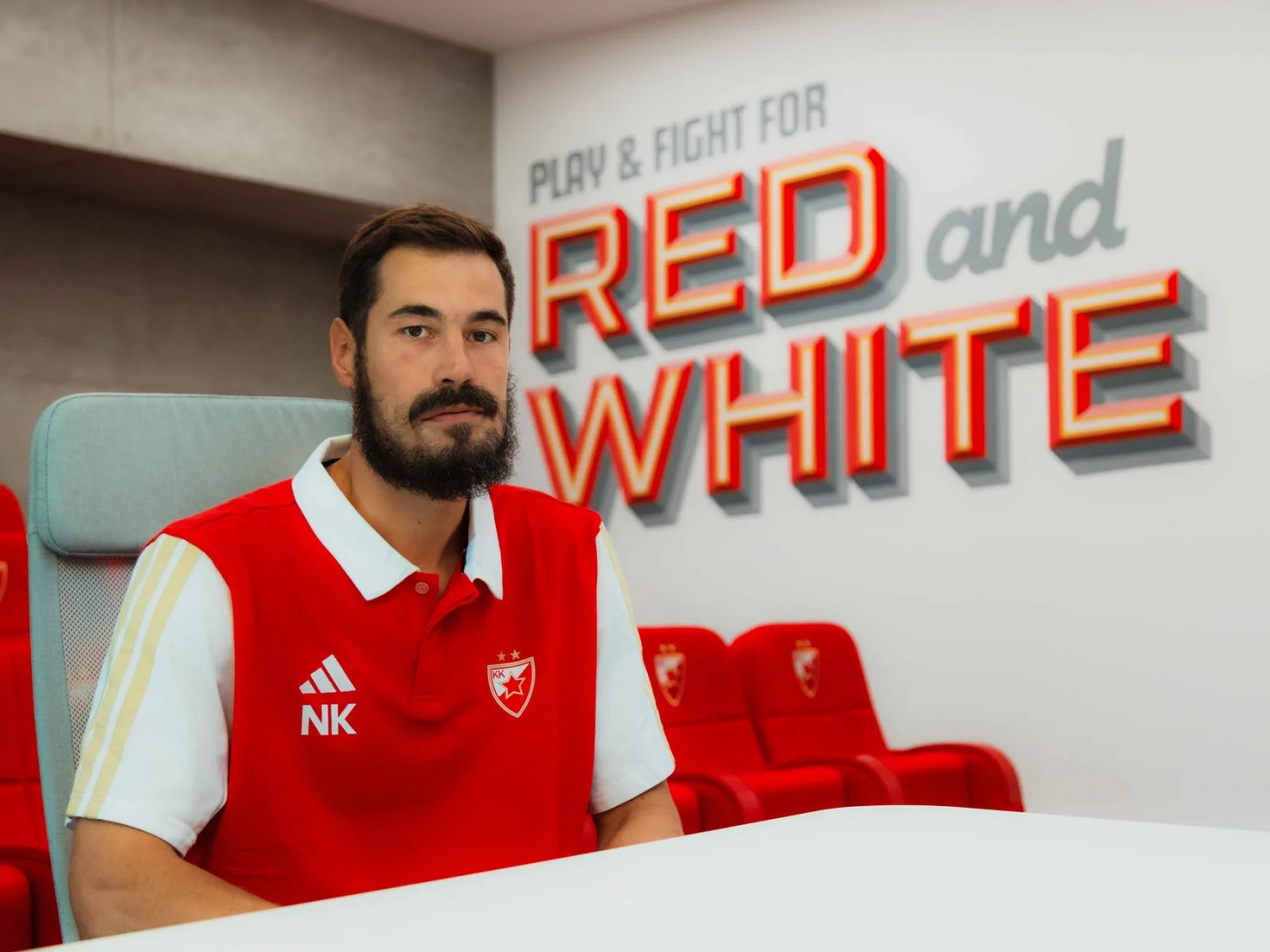 Nikola Kalinić prvi put na poslu kao trener Crvene zvezde