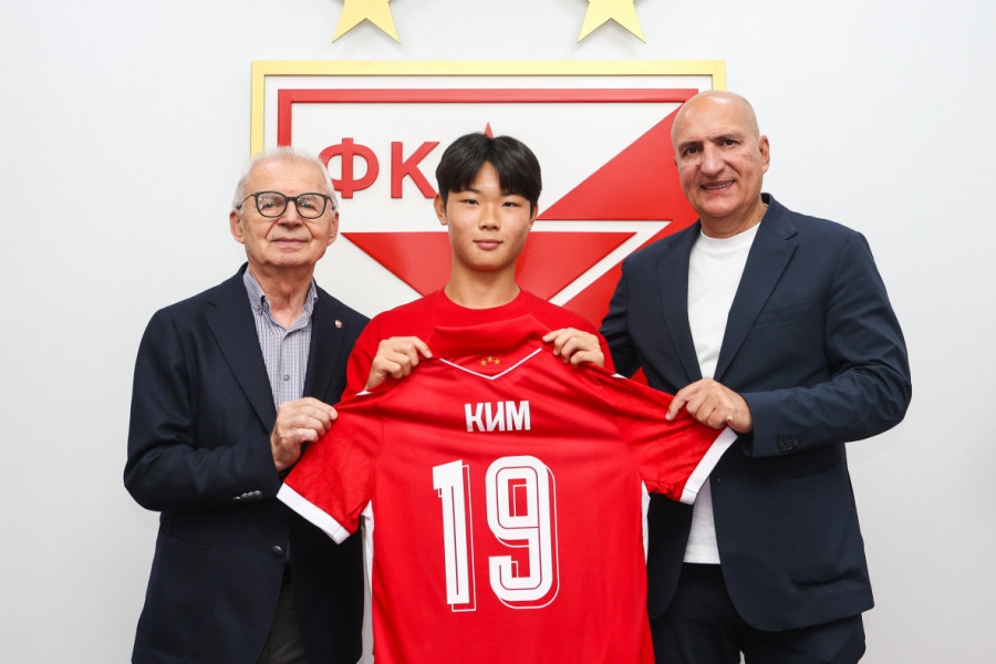 RASPAMETIO "DELIJE"! Je Gon Kim je novo pojačanje FK Crvena zvezda, a posle potpisa je OVO uradio