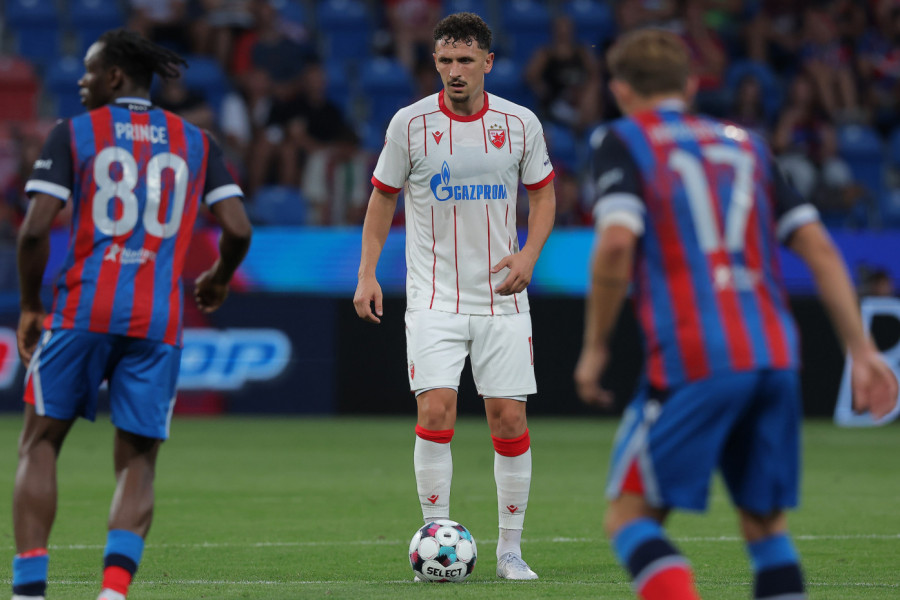 KOŠMARNIH PET MINUTA CRVENO-BELIH U ČEŠKOJ: Penal, gol i crveni karton potresli Zvezdu u Plzenju!