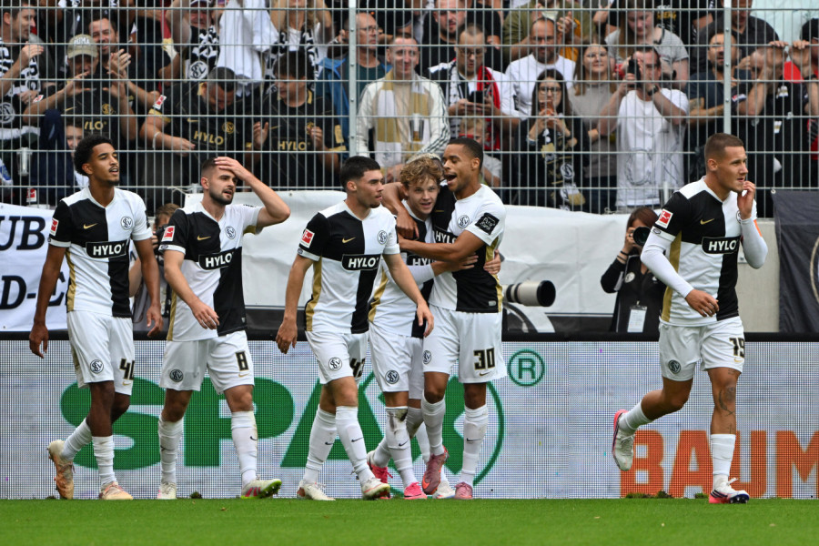 ČUDO NA STARTU BUNDESLIGE: Debitant savladao Bajer Leverkuzen na startu takmičenja!
