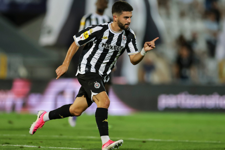PRVENAC! Miladinović zatresao mrežu OFK Beograda (VIDEO)