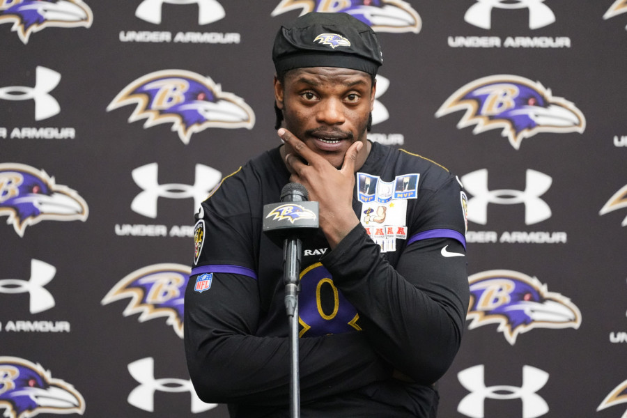 Odbrane neće znati šta ih je snašlo!? Napad koji nije viđen do sad!? Lamarovo 'peckanje' uoči početka nove NFL sezone!