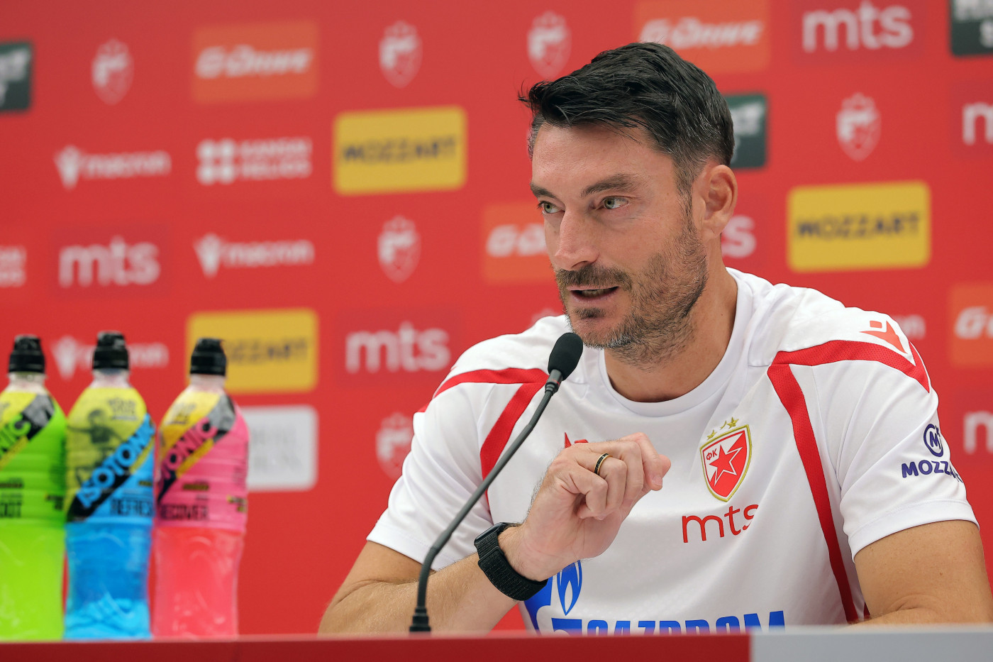 Rijera pred večiti derbi: Trener Zvezde imao posebnu poruku na srpskom!