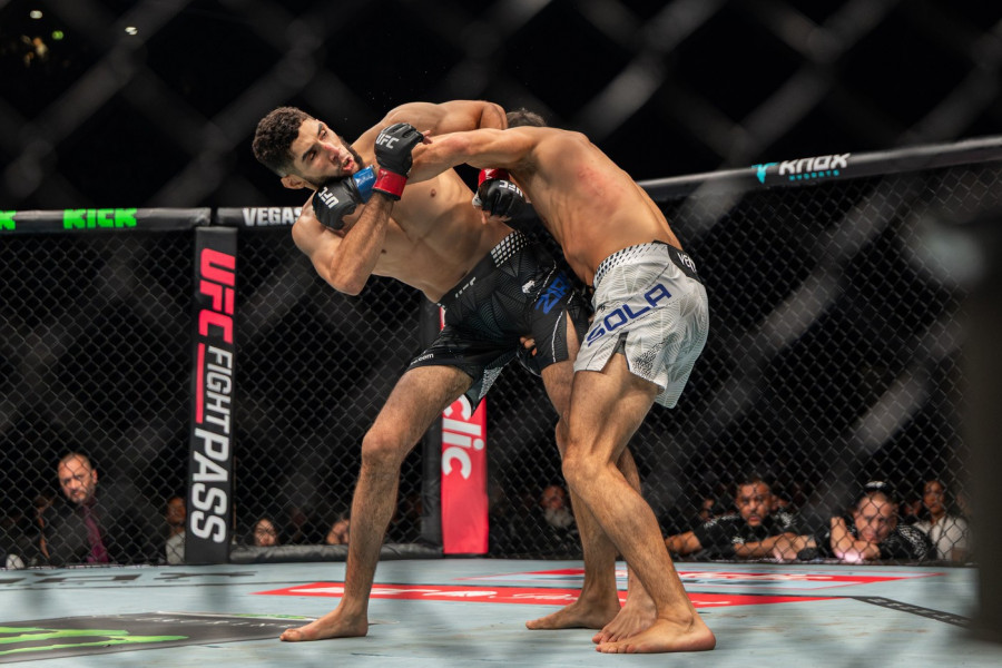 BRUTALAN NOKAUT NA UFC PARIZU! Borac pao u nesvest pre nego što je dotakao pod! (VIDEO)