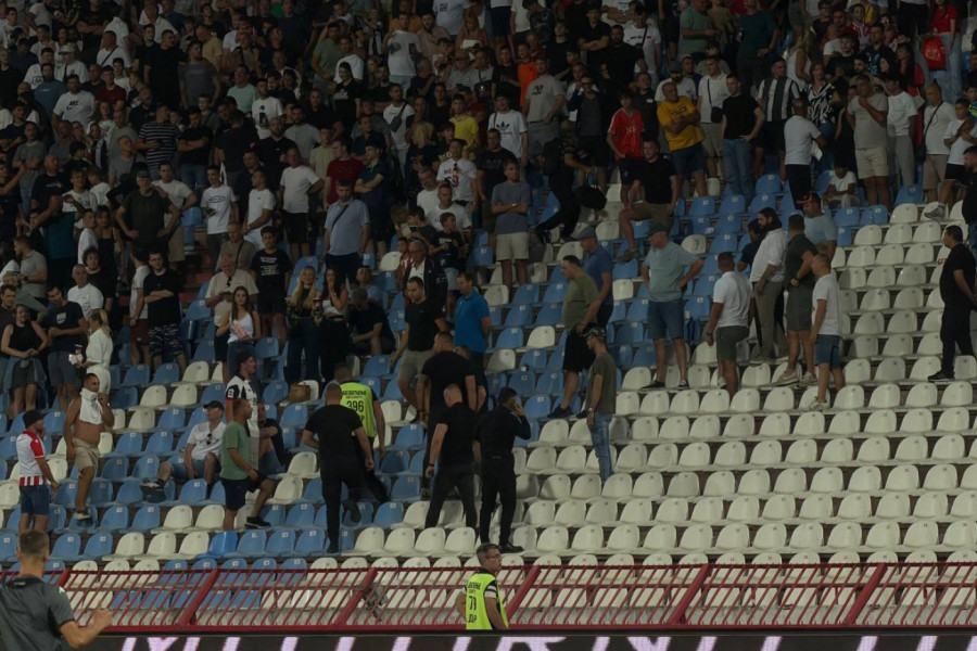 "GROBARI" NAPALI "DELIJE" NA MARAKANI: Ružne scene na 180. večitom derbiju (VIDEO)