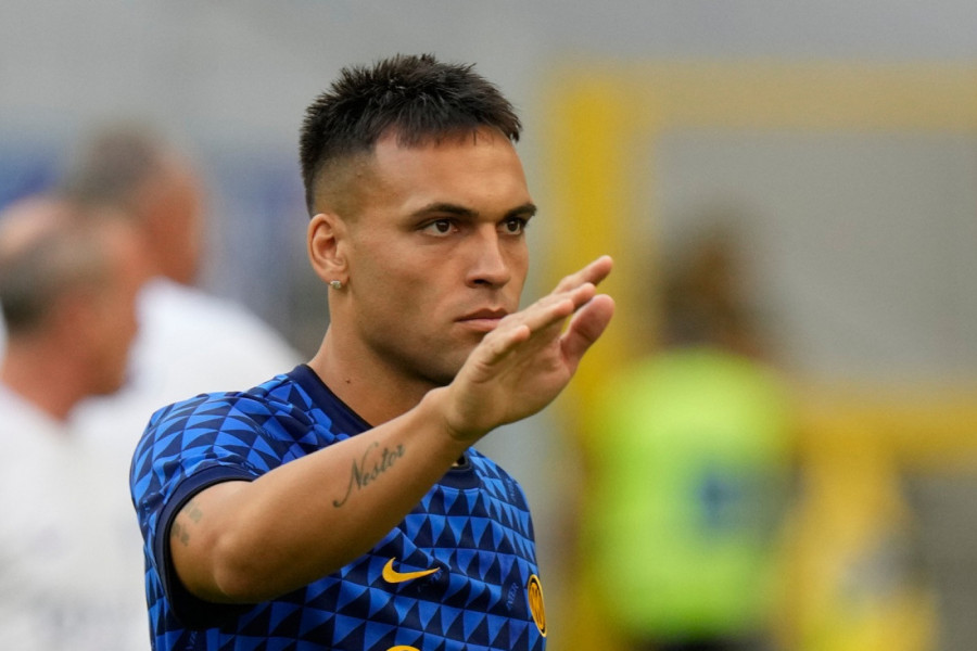 LAUTARO MARTINEZ SE ŽESTOKO IZBLAMIRAO! Argentincu se zbog kobnog kiksa smeje cela planeta! (VIDEO)