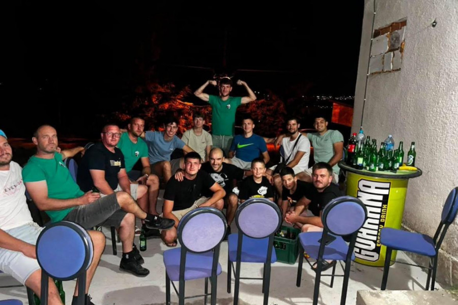 POLUVREME BEZ GOLOVA, A ONDA GOLEADA: Lipovac sa sedam pogodaka deklasirao domaćina!