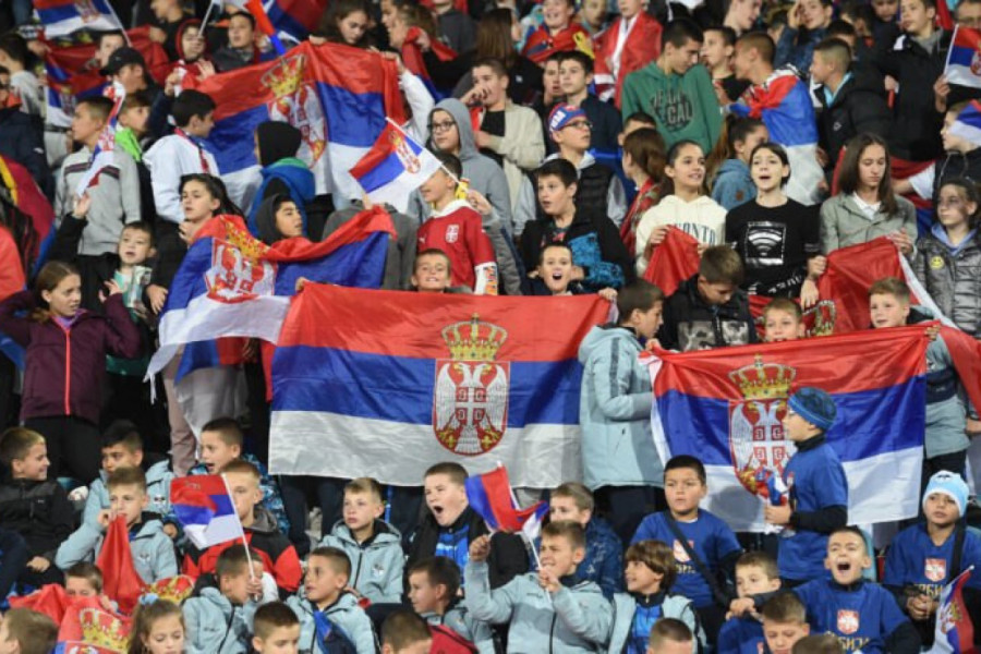 JA NAVIJAM ZA SRBIJU: FSS poziva najmlađe navijače da budu uz "orlove" protiv Grčke i Holandije!