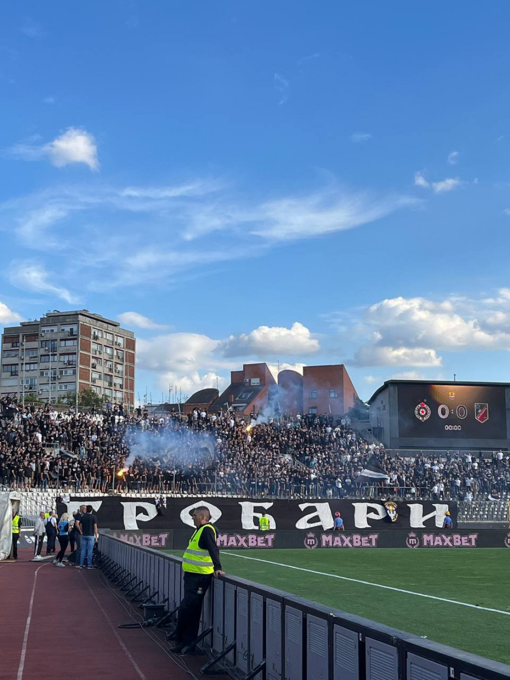 Grobari priredili ovacije Saši Iliću pred Partizan - Vojvodina