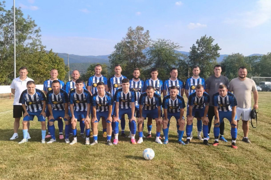 U METIKOŠIMA SE STVARAJU USLOVI NA SVIM NIVOIMA: Mlada krila rastu i na terenu i van njega!