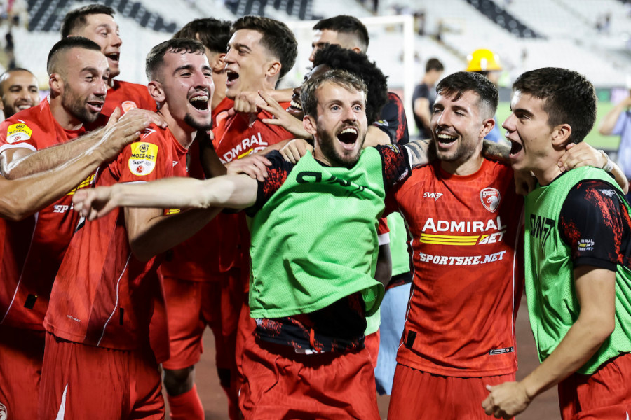"PETARDA" KRAGUJEVČANA NA KARABURMI: Radnički u spektakularnoj goleadi savladao OFK Beograd