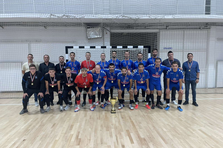 Šampionski pehar i "devetka" za slavlje: KMF Pirot furiozno otvorio povratničku sezonu
