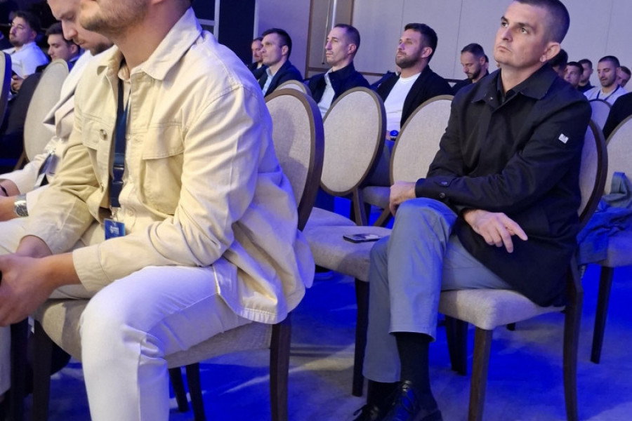 Tu su zbog Marka Nikolića: Pogledajte gde smo zatekli funkcionere Partizana na početku reprezentativne pauze (FOTO)