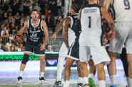 Pajola kao Kecman: Košarkaš Partizana pogodio trojku protiv Bosne s istog mesta kao Dušan (VIDEO)
