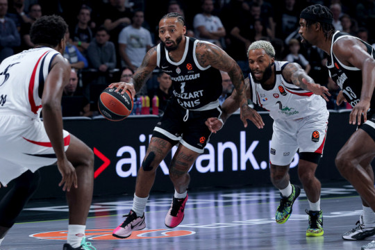 Moćan Karlik - moćan Partizan : Najbolji igrač crno-belih MVP partijom "srušio" Olimpiju na startu Evrolige