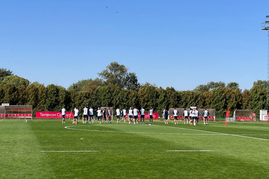 Spremni za let! Fudbalska reprezentacija Srbije odradila trening pred Nemačku (VIDEO)