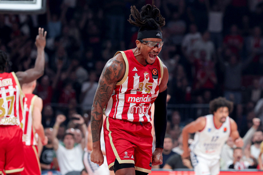 Crvena zvezda posle velike drame savladala Efes: Moneke vodio crveno-bele do prve pobede u Evroligi!