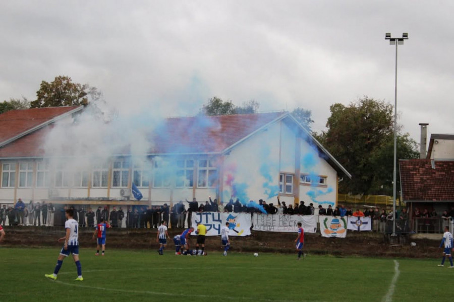 Sve potaman, i na terenu i na tribinama: Kraljevo Hajduk, uz huk "jataka", do novih bodova