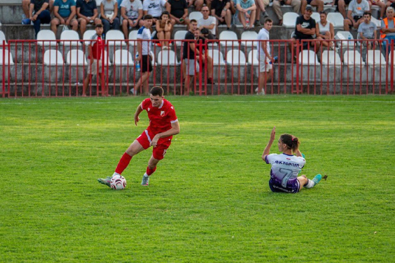 HITRONOGI NAPADAČ DOBANOVČANA OPRAVDANO U FOKUSU: Centarfor Radomir Lazić u gol-seriji!