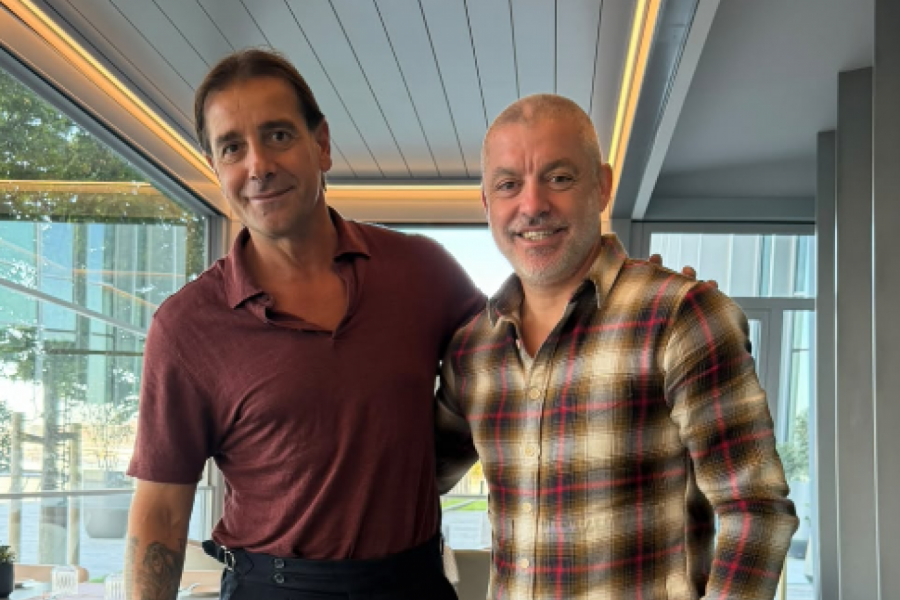 Jaka ekipa: Nikola Lazetić okupio legende fudbala u Beogradu na vodi (FOTO)
