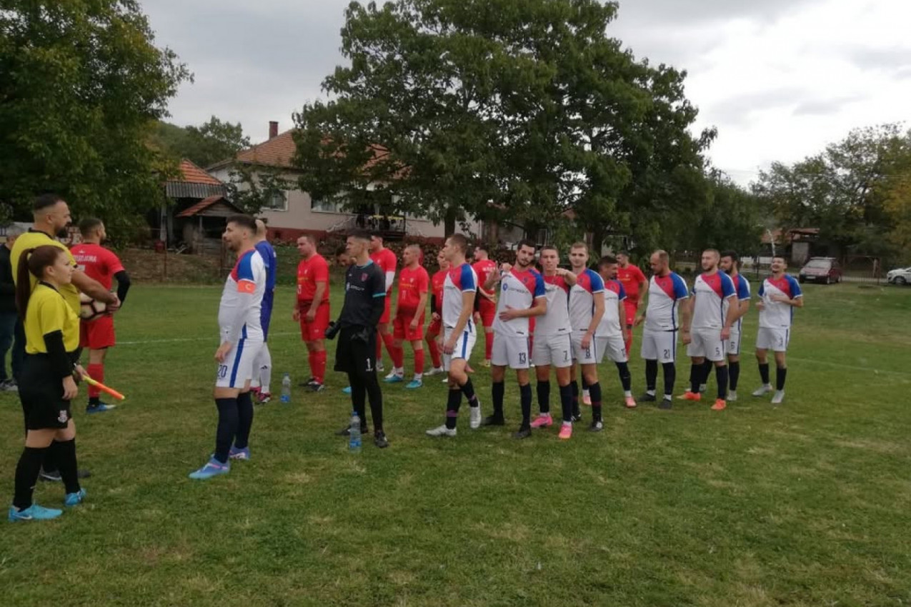 Bod na teškom gostovanju: Kragujevac 1996 drži korak za liderom