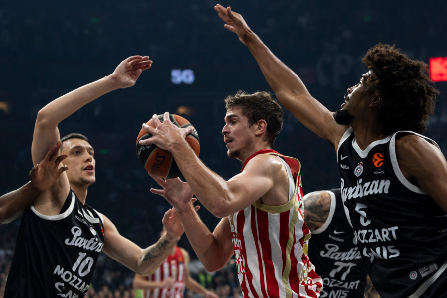 Partizan - Crvena zvezda: A posle haosa, neverovatan meč u Areni