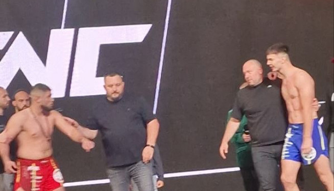Tuča na vaganju na FNC događaju u Skoplju: Varnice između Trajanovskog i Lainovića (VIDEO)