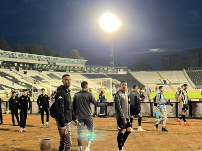 Grobari oterali fudbalere Partizana: Tužne scene u Humskoj (VIDEO)