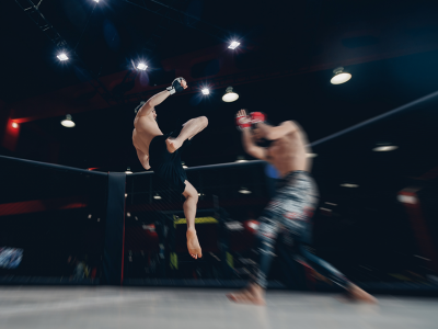 Bizarna MMA tragedija: Nokautirao rivala, pa njega sudija (VIDEO)