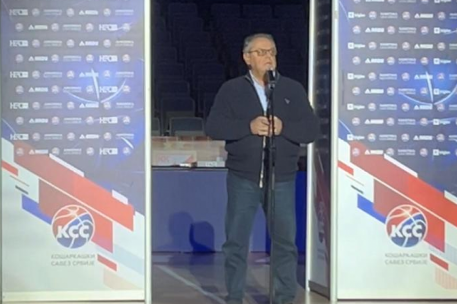 Dodeljeni dresovi mladim košarkašima i košarkašicama: Nebojša Čović imao moćnu poruku za nove nade Srbije (VIDEO)
